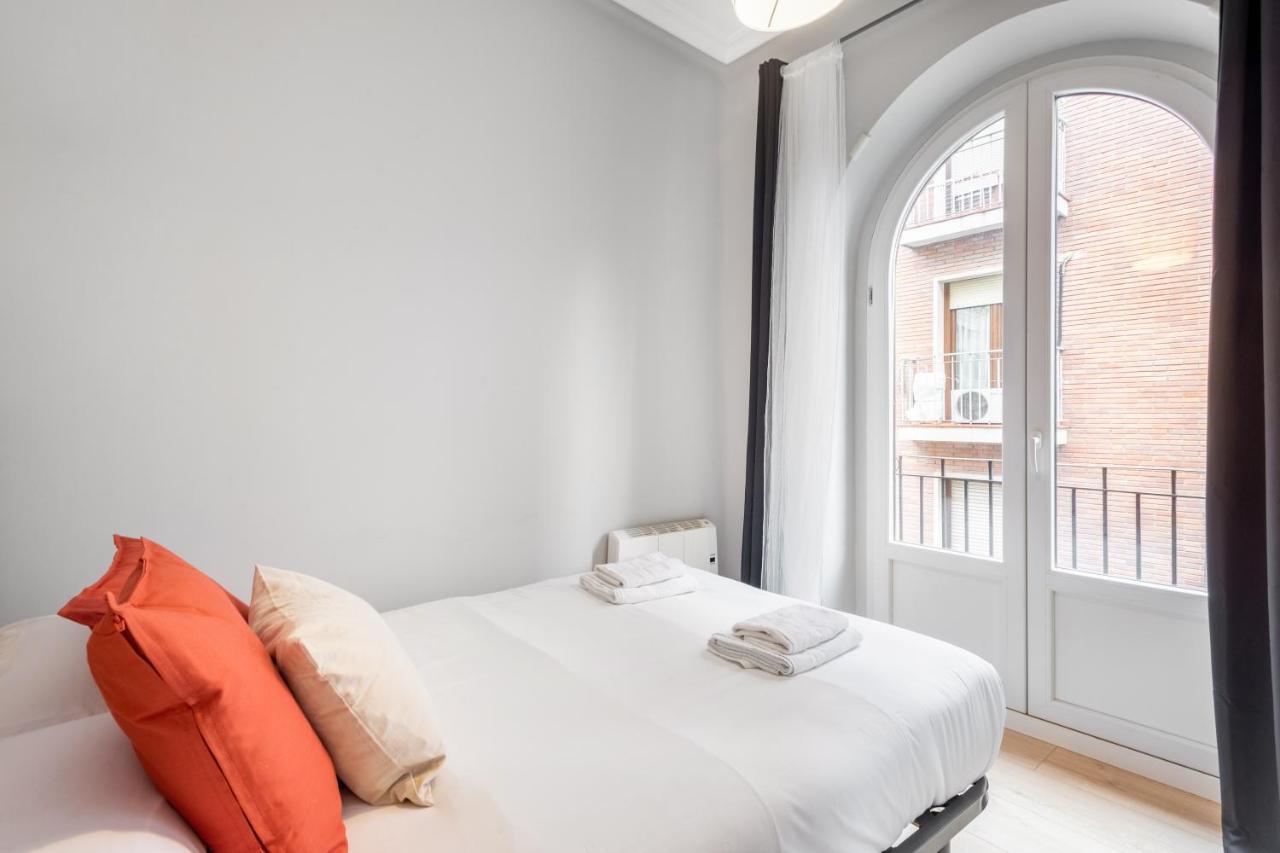 2 Bedrooms 1 Bathroom Furnished - Lavapies - Modern - Mintystay Madrid Extérieur photo